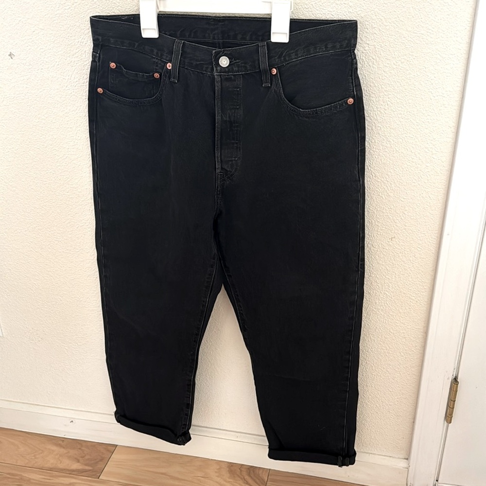 Levi's 501 Black High-Rise Straight Jeans